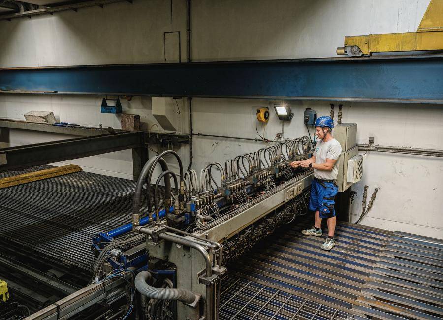 Elektriker Mattenschweißanlage