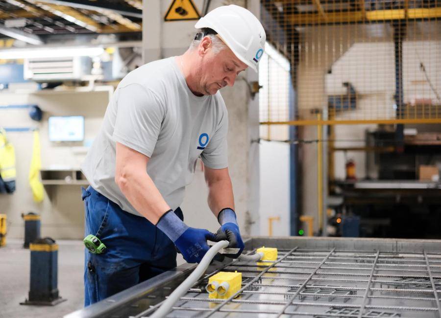 Schläuche und Dosen